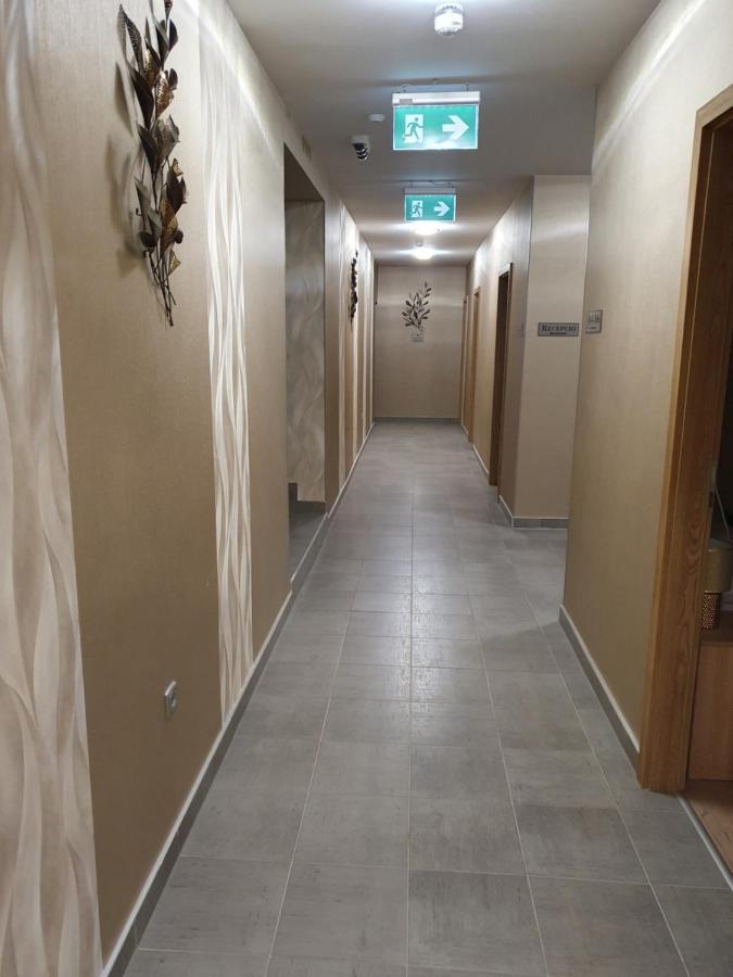 ÚjhartyánPlatina Panzio***住宿加早餐旅馆 外观 照片